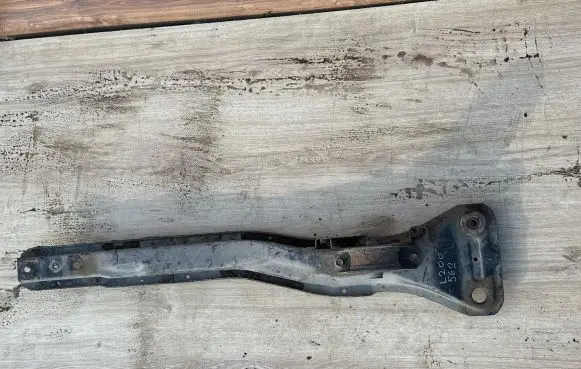 Mitsubishi L200 Front subframe 