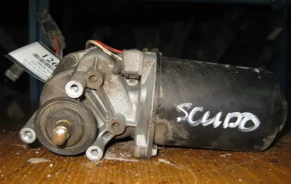 Fiat Scudo Front wiper linkage and motor