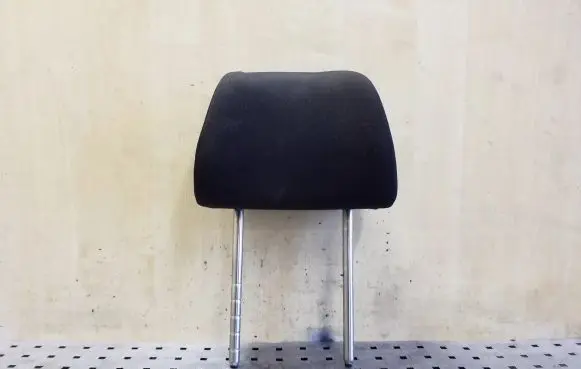 Volkswagen PASSAT B6 Front seat headrest 