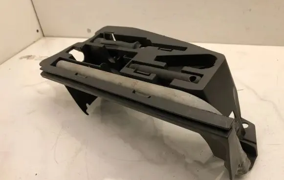 Audi A6 S6 C6 4F Tool set 4F5012111A