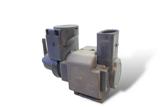 Audi A6 S6 C6 4F Turbo solenoid valve 059906628B 70101900 06T290