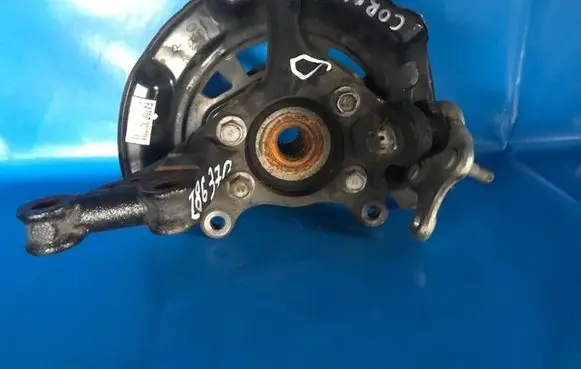 Toyota Auris 150 Rear wheel hub spindle/knuckle 4321112460