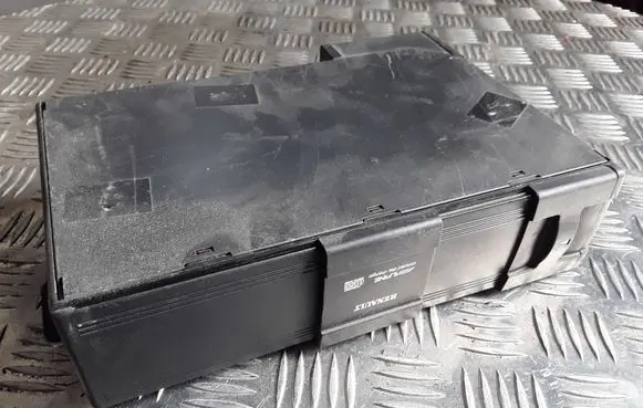 Renault Laguna II CD/DVD changer 8200033794