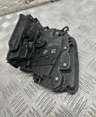 BMW X5 G05 Rear door lock 9464882 19864010
