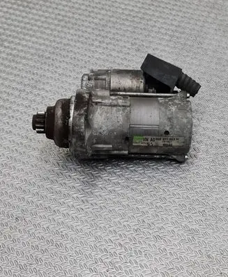 Volkswagen PASSAT B6 Starter motor 02Z911023H TS18E1 2202070472B