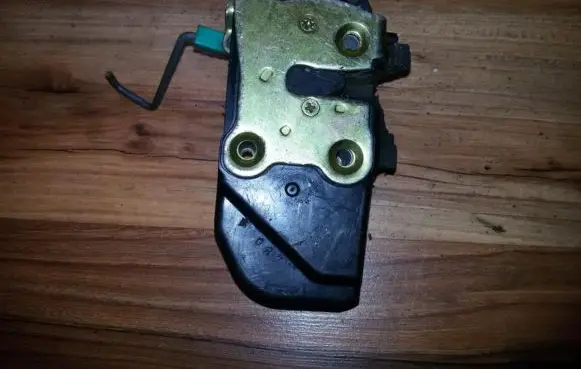 Jeep Cherokee Rear door lock