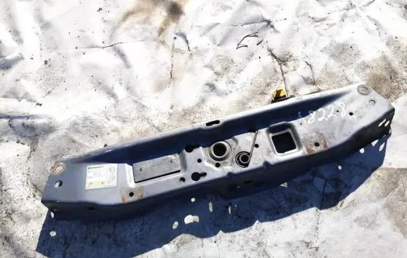 Opel Zafira B Radiator support slam panel