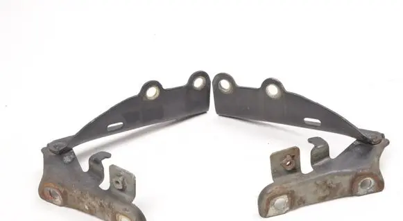 Isuzu D-Max Engine bonnet/hood hinges 