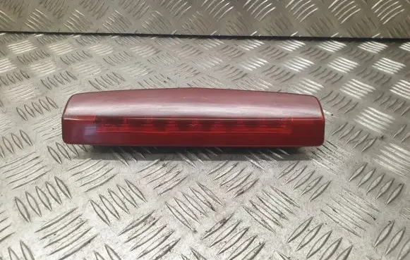 Opel Zafira B Third/center stoplight