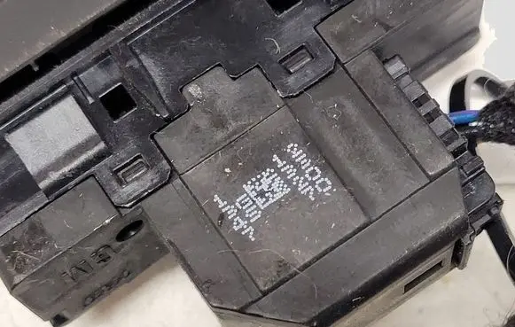 Opel Insignia A Traction control (ASR) switch
