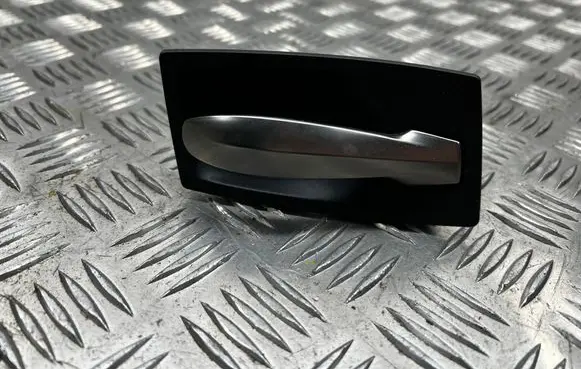 Rear door interior handle