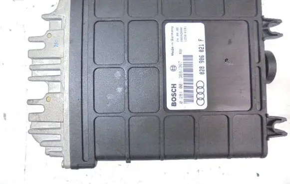 Audi A4 S4 B5 8D Engine control unit/module ECU 028906021F