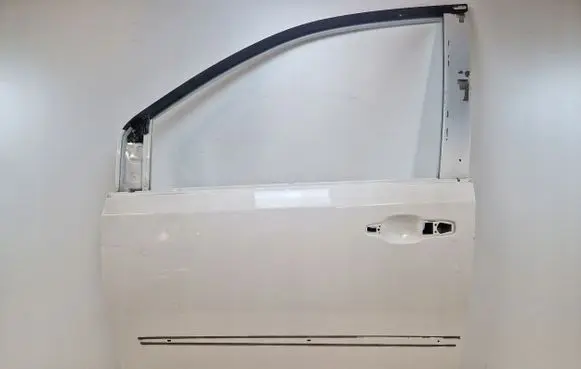 Chrysler Voyager Front door