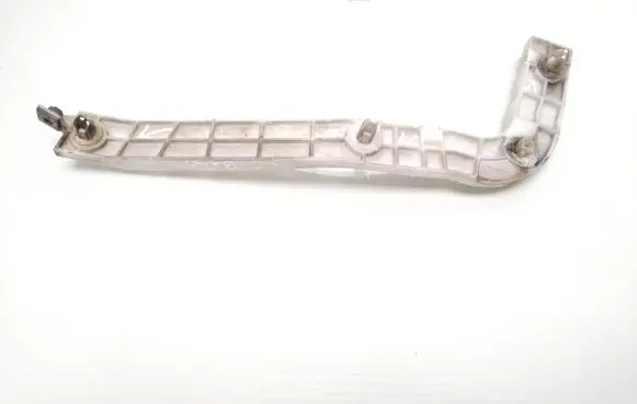 Suzuki Grand Vitara II Rear bumper mounting bracket 1v1r0
