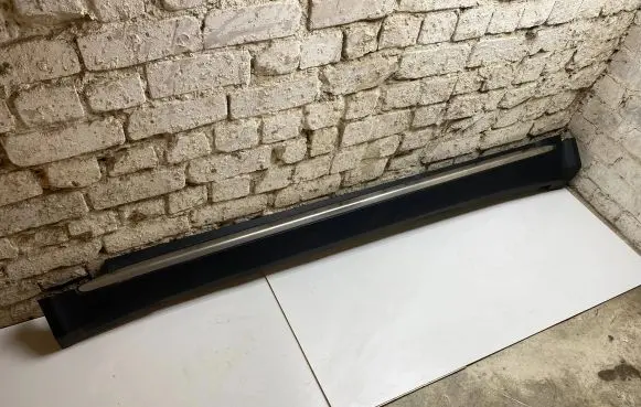 Dodge Durango Sill