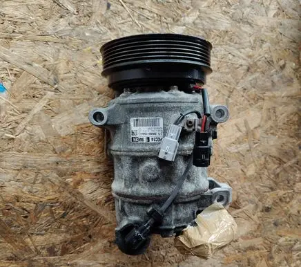 Nissan Qashqai Air conditioning (A/C) compressor (pump) 926003123R DXC14 3958511504