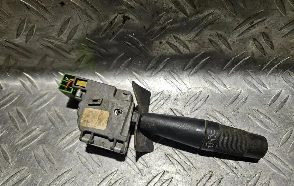 Peugeot 205 Wiper control stalk