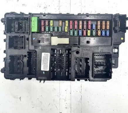 Ford Fusion II Fuse module DG9T14B476B