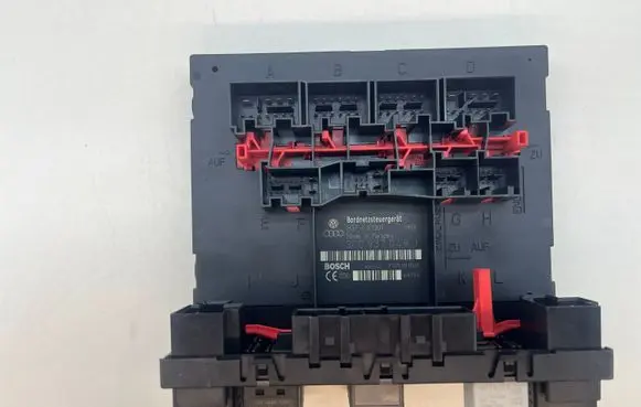 Volkswagen PASSAT B6 Comfort/convenience module 3C0937049J H37S1301 F005V00530