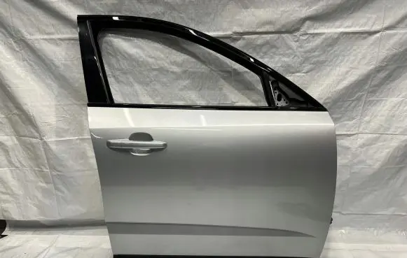 Jaguar E-Pace Front door