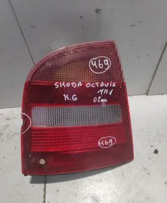 Skoda Octavia Mk1 (1U) Rear/tail lights 1U6946111