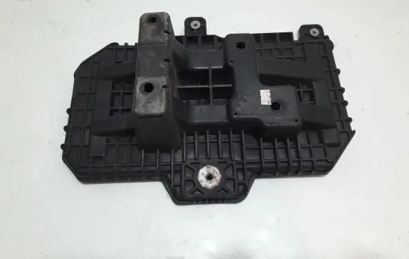Hyundai Santa Fe Battery tray 37150S1100