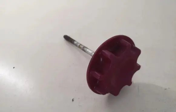 Toyota Auris 150 Spare wheel bolt 
