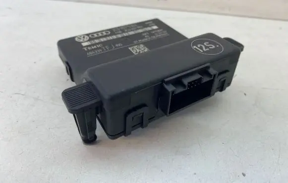 Volkswagen PASSAT B6 Gateway control module 3C0907530E 3C0907951