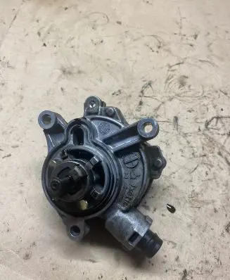 Vacuum pump