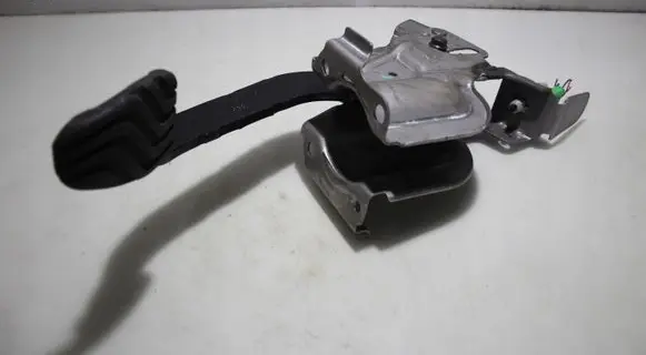 Clutch pedal