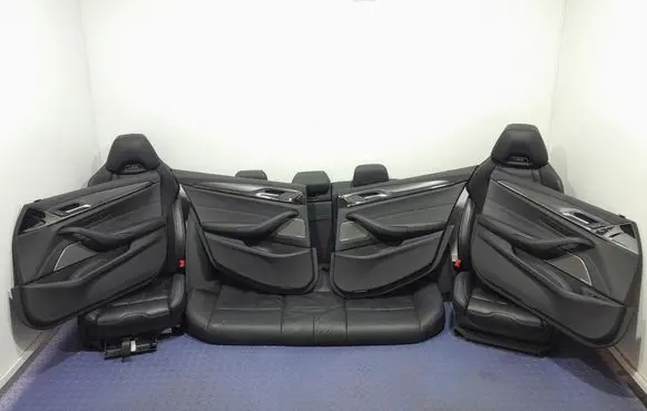 BMW M5 Seat set 