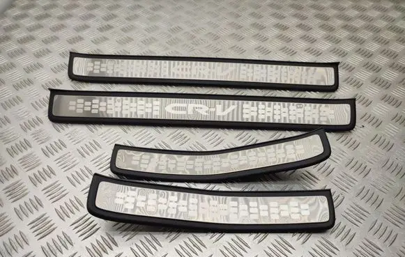 Honda CR-V sill trim set (inner) 84262SWAa012m1 84212swaa012m1 84252swaa012m1