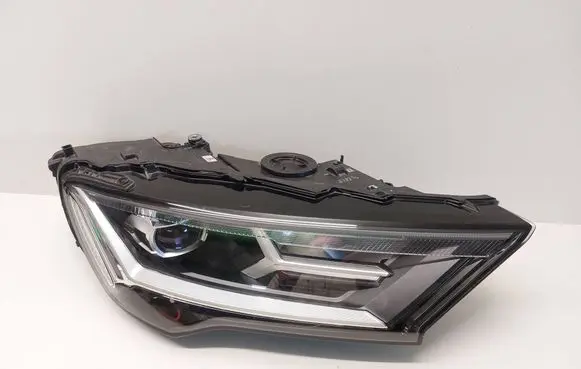 Audi Q7 4M Headlight/headlamp 4M0941012A