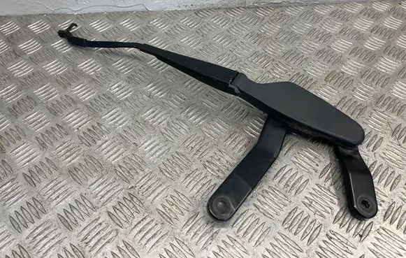 Mercedes-Benz C W204 Front wiper blade arm 3392125813