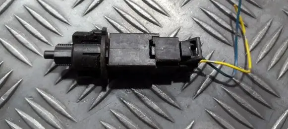 Nissan Almera N16 Brake pedal sensor switch