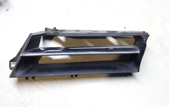 Alfa Romeo 156 Front bumper upper radiator grill 156017392