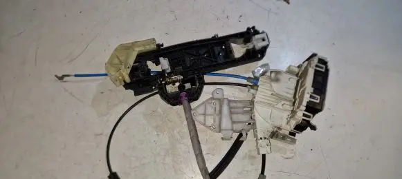 Mercedes-Benz E W212 Rear door lock A0997300135