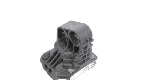 Radiator support slam panel bracket