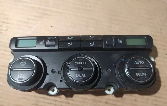 Volkswagen PASSAT B6 Climate control unit