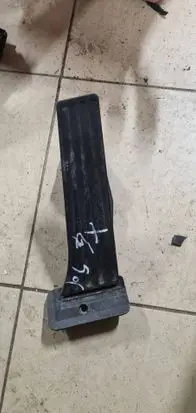 BMW X6 E71 Accelerator throttle pedal 6858574