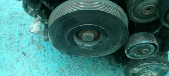 Citroen Xsara Picasso Crankshaft pulley