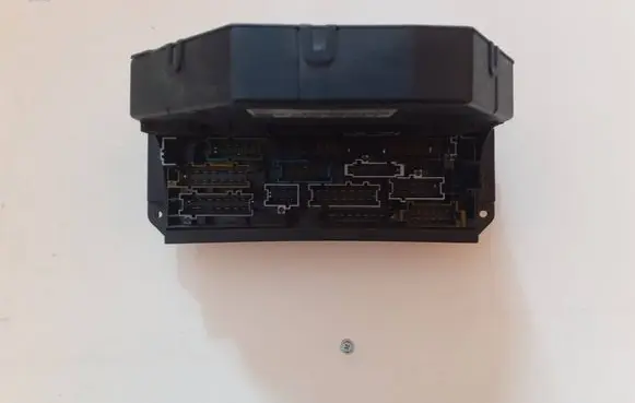 Mercedes-Benz E W212 SAM control unit A2129007104