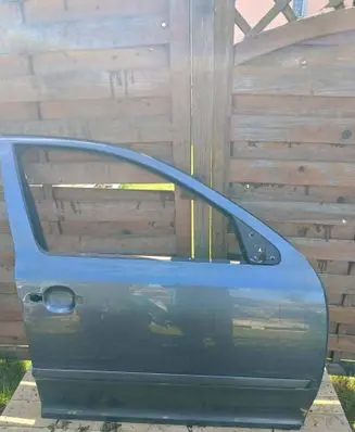 Skoda Octavia Mk2 (1Z) Front door 