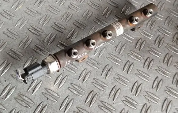 Citroen DS4 Fuel main line pipe 9684753080 94675G01 R9144Z290A