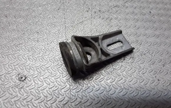 Opel Meriva A Radiator mount bracket 13128108