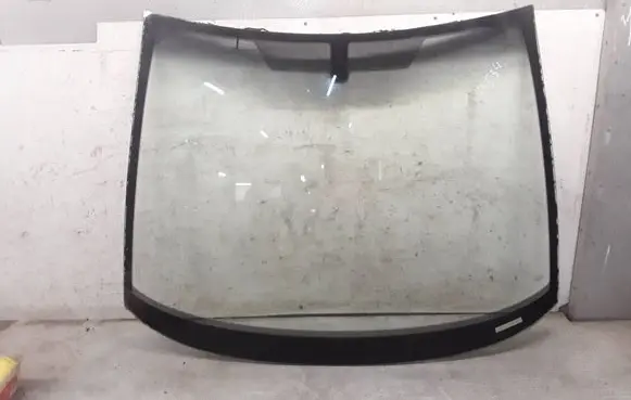 Opel Corsa D Front windscreen/windshield window 