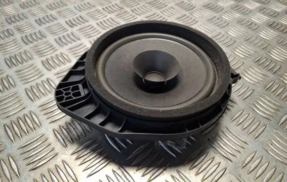 Opel Insignia A Rear door speaker 5235