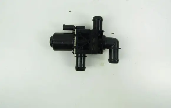 Chevrolet Meriva Coolant heater control valve J9D318495AA