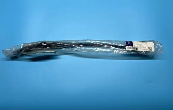 Mercedes-Benz S W221 Front wiper blade arm A2218200144