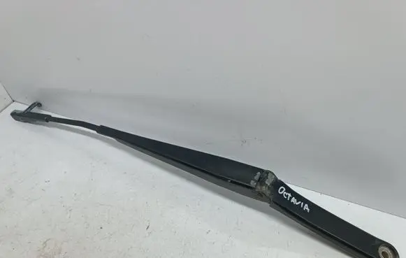 Skoda Octavia Mk2 (1Z) Front wiper blade arm 1Z1955409